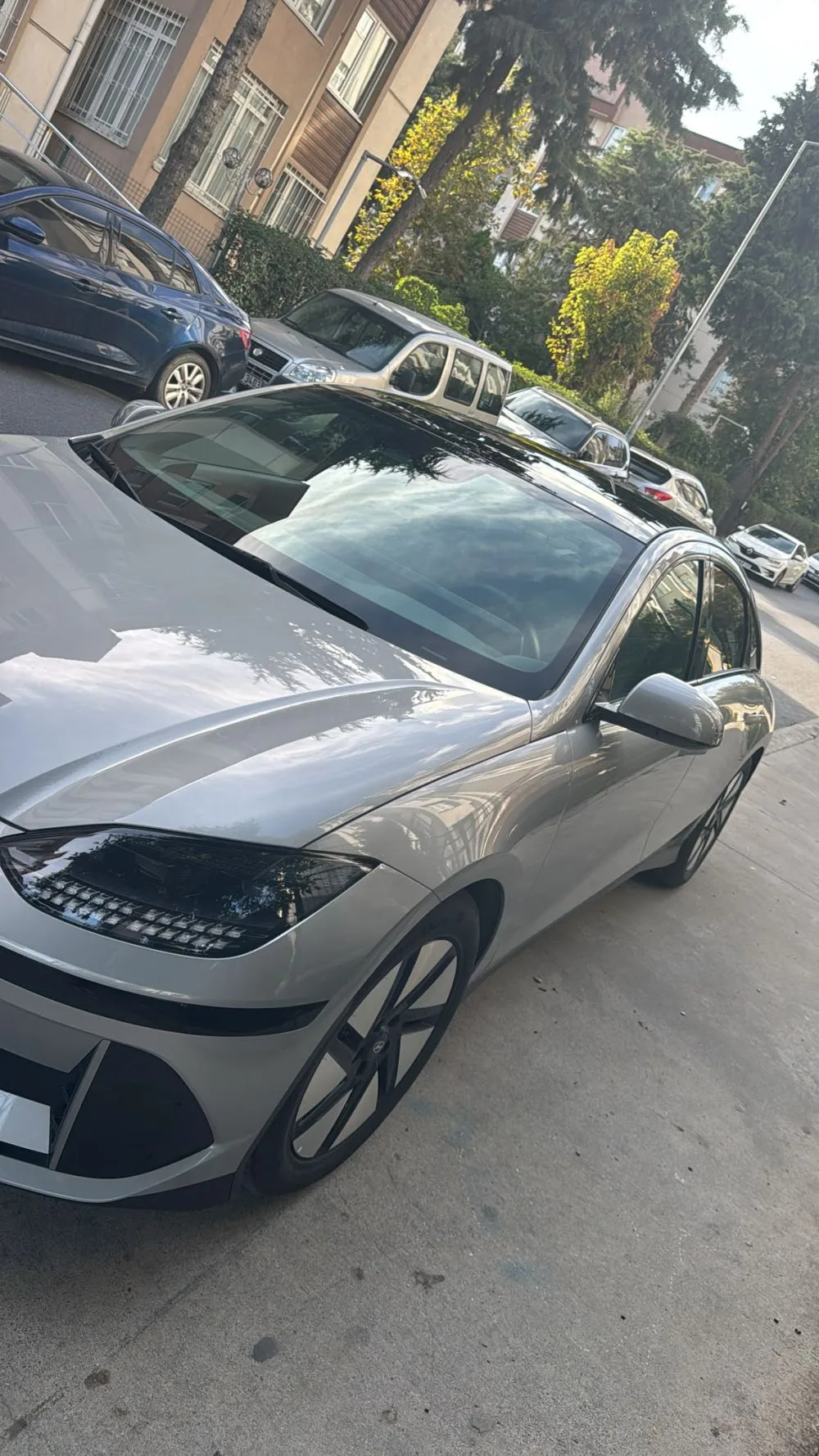 IONIQ TANER (5)